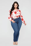 https://cdn.shopify.com/s/files/1/0293/9277/products/01-22-19_Studio_3_AB_14-08-03_T20756MDI_WhiteCombo_1183_JD.jpg?v=1696632362
