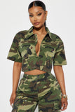 https://cdn.shopify.com/s/files/1/0293/9277/files/08-09-23Studio2_TK_RL_15-39-19_17_ZDDN9023T_Olivecombo_48953_JB.jpg?v=1692137829