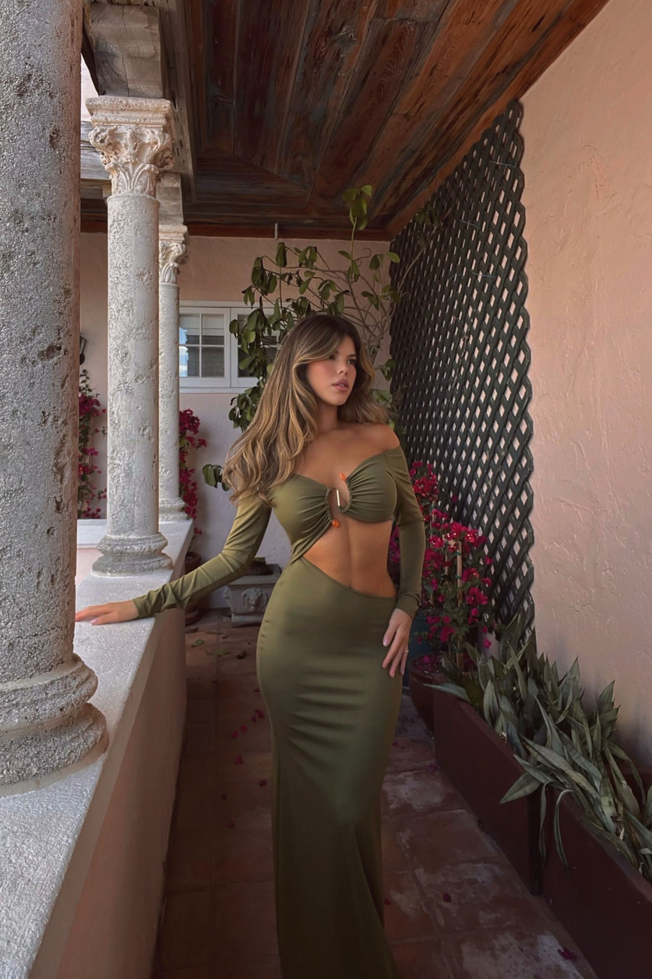 https://cdn.shopify.com/s/files/1/0293/9277/files/12-30-2024__404_Worship_Me_Maxi_Dress_Olive_LA.jpg?v=1737657162